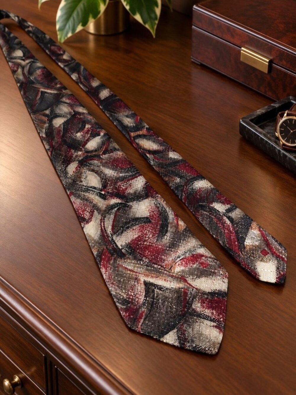 Bachrach Made In Italy Abstract Mens Silk Tie Multicolor Red Beige Long 62 x 3.5